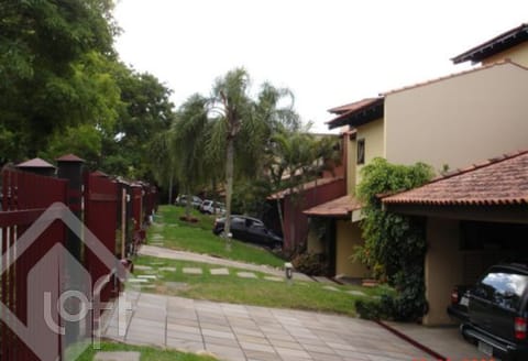 Image 33 - 254518